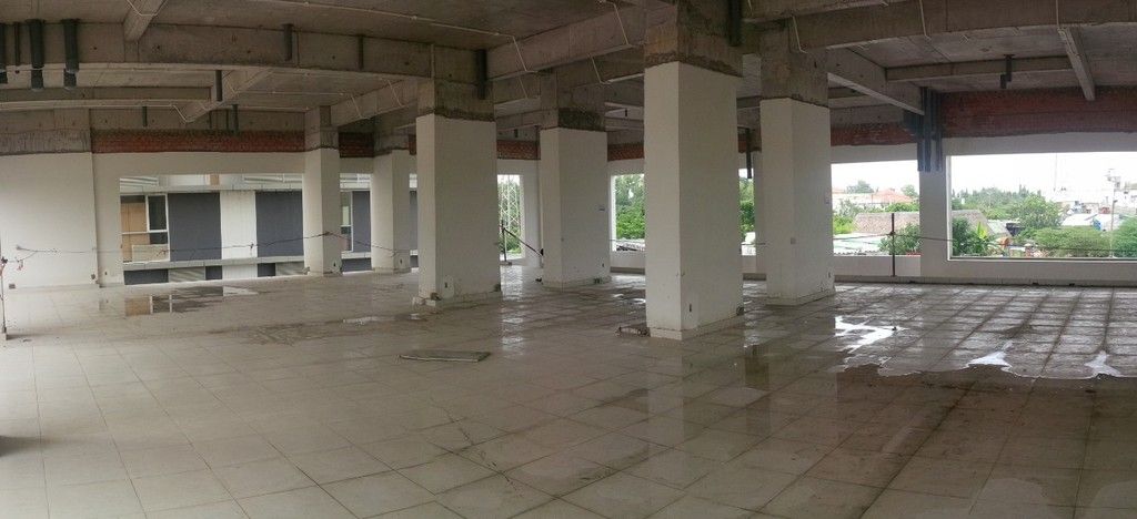 Gạch lát khu thương mại đã hoàn thiện