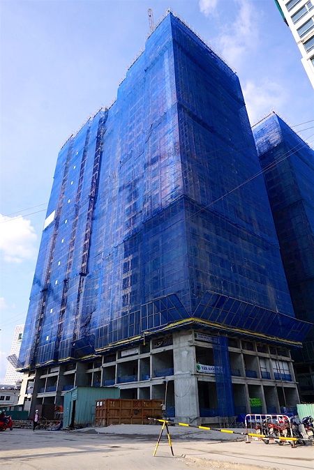 Tiến độ thi công tòa Landmark 4 (cập nhật ngày 14/11/2016): Đang lên sàn 27.