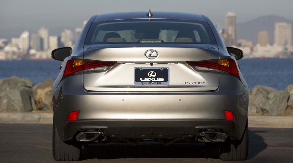 16-09-12-lexus-is-standard-2017-rear_zpsoi5gcjq6.jpg