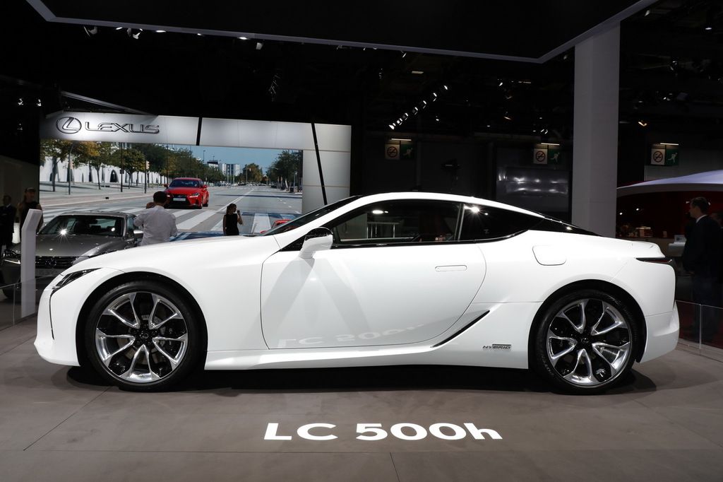 lexus-lc500h-ll-mondial-paris-2016-01_zpspwrngb1m.jpg