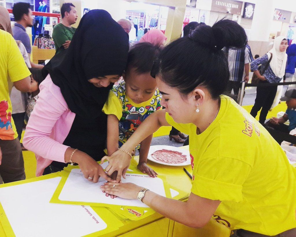 photo artcenter_zpsmu1hhm2a.jpg