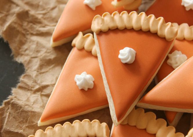  photo Mini-Pumpkin-Pie-Slice-Cookies-Close-Up-_zpsyzpfanvp.jpg