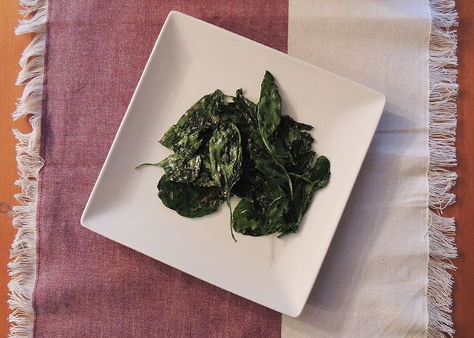  photo Quick and Easy baked spinach chips_zpskixyte32.jpg