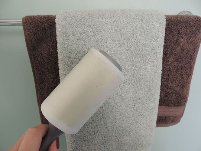 photo The Scotch Brite Lint roller works wonders in the bathrooms_zpszfa4lqxf.jpg