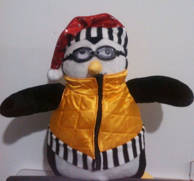 hugsy penguin soft toy