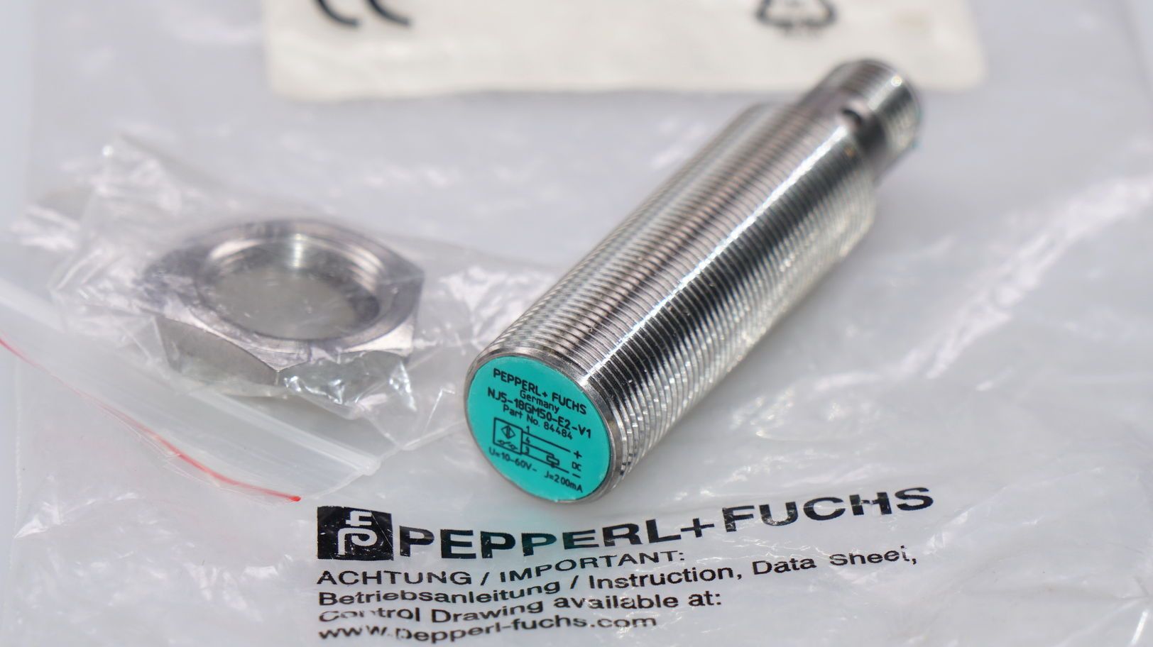 Pepperl /& Fuchs inductiva sensor nj5-18gm50-e2-v1 84484 SN 5mm pnp N.A.